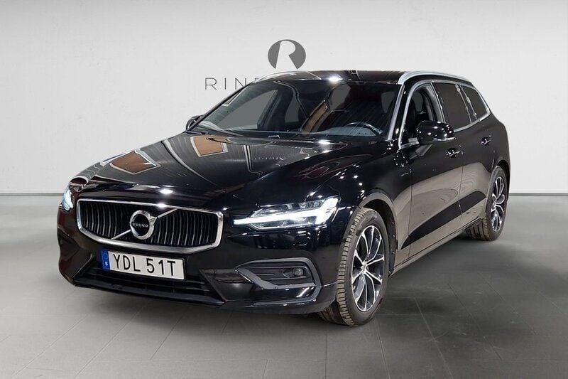 Svart Begagnad 2019 Volvo V60 Momentum Kombi | 184 900 kr (Bra pris) - Bild 1/3