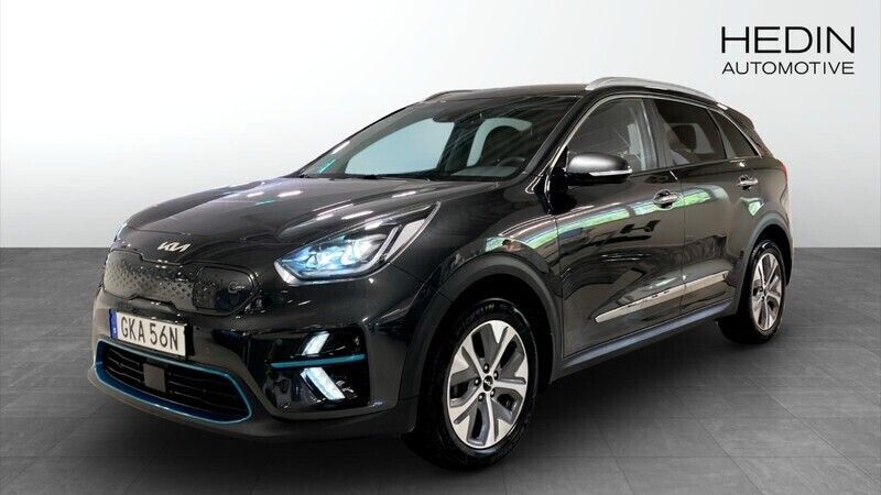Grå (grey) Begagnad 2022 Kia e-Niro 2 SUV | 289 900 kr (Lite dyr) - Bild 1/4