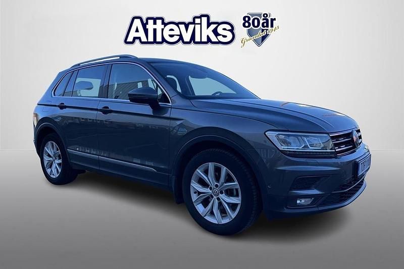 Silver Begagnad 2018 VW Tiguan Comfortline SUV | 199 800 kr (Marknadspris) - Bild 1/4