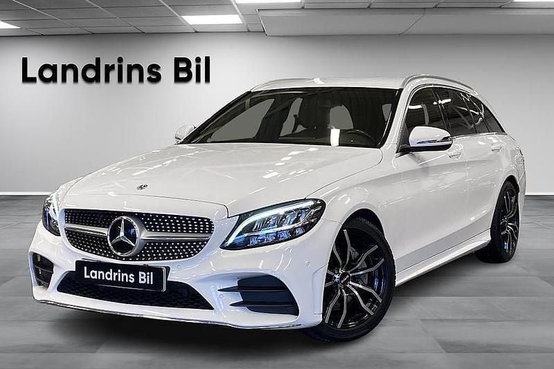 Vit Begagnad 2018 Mercedes C200 AMG line Kombi | 239 000 kr (Marknadspris) - Bild 1/4