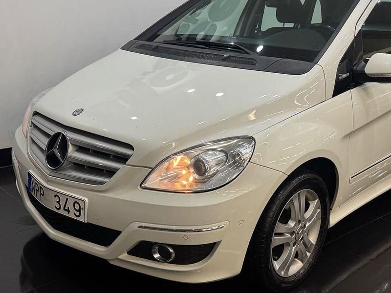 Begagnad Mercedes B170 116 HK (85 kW) 2008 Vit Minibuss
