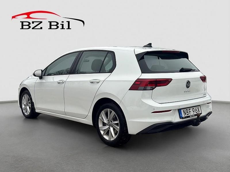 Begagnad VW Golf VIII 150 HK (110 kW) 2024 Vit Halvkombi