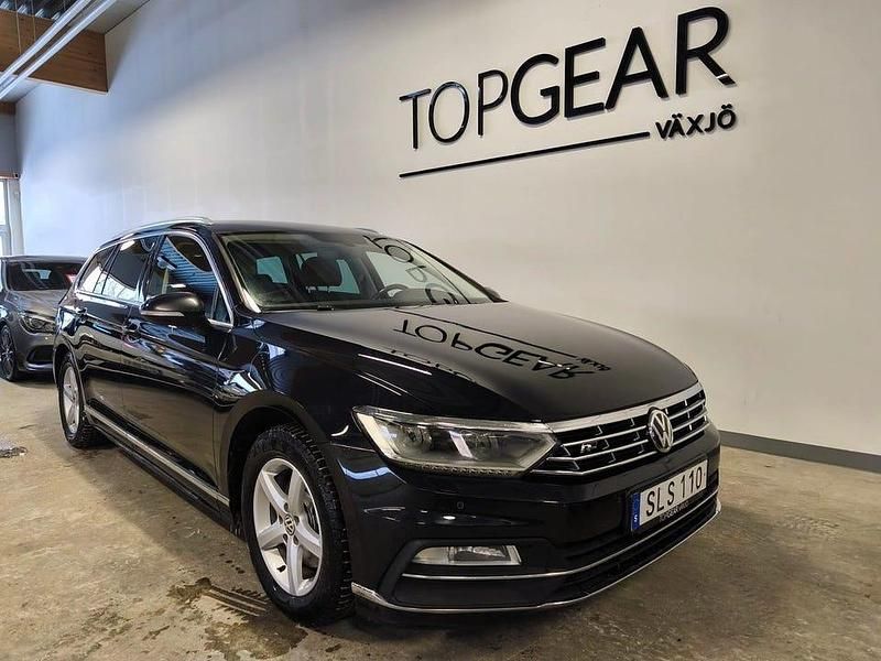 Svart Begagnad 2016 VW Passat GT Kombi | 159 900 kr (Marknadspris) - Bild 1/4