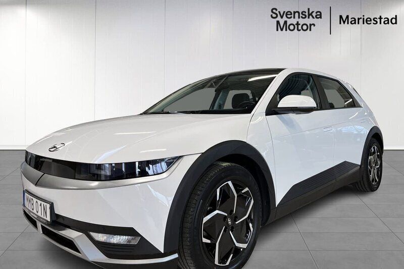 Vit Begagnad 2022 Hyundai Ioniq 5 Essential SUV | 389 900 kr - Bild 1/4
