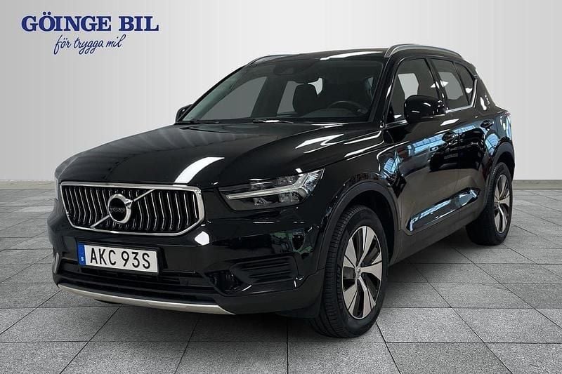 Svart Begagnad 2022 Volvo XC40 Inscription SUV | 329 000 kr (Marknadspris) - Bild 1/2