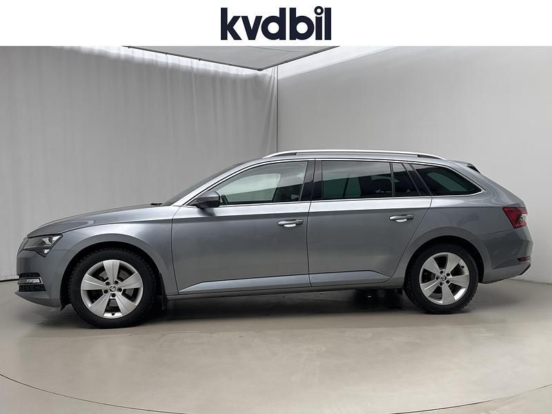 Begagnad Skoda Superb 2021 Grå Kombi