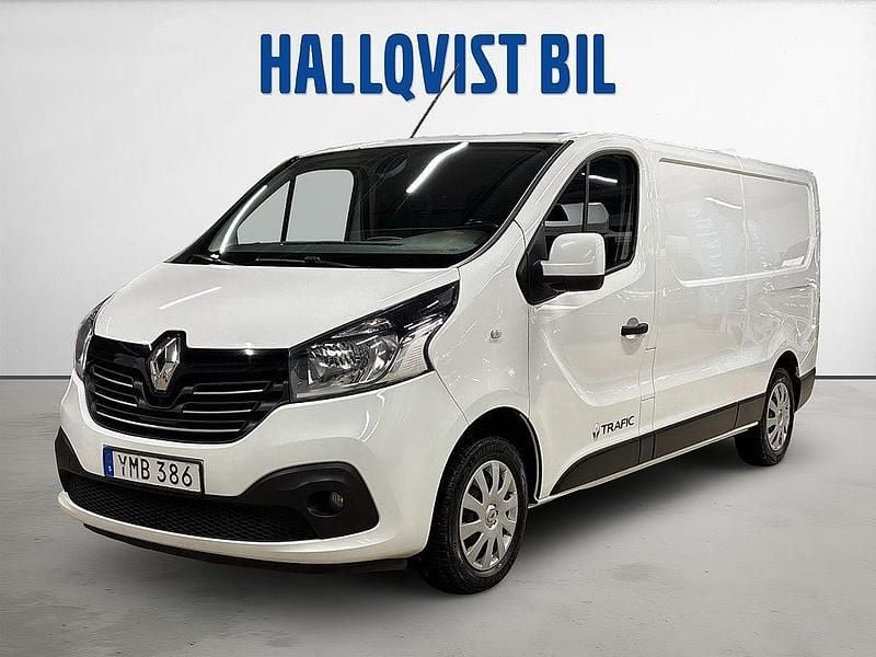 Vit Begagnad 2018 Renault Trafic Minibuss | 119 900 kr (Bra pris) - Bild 1/4