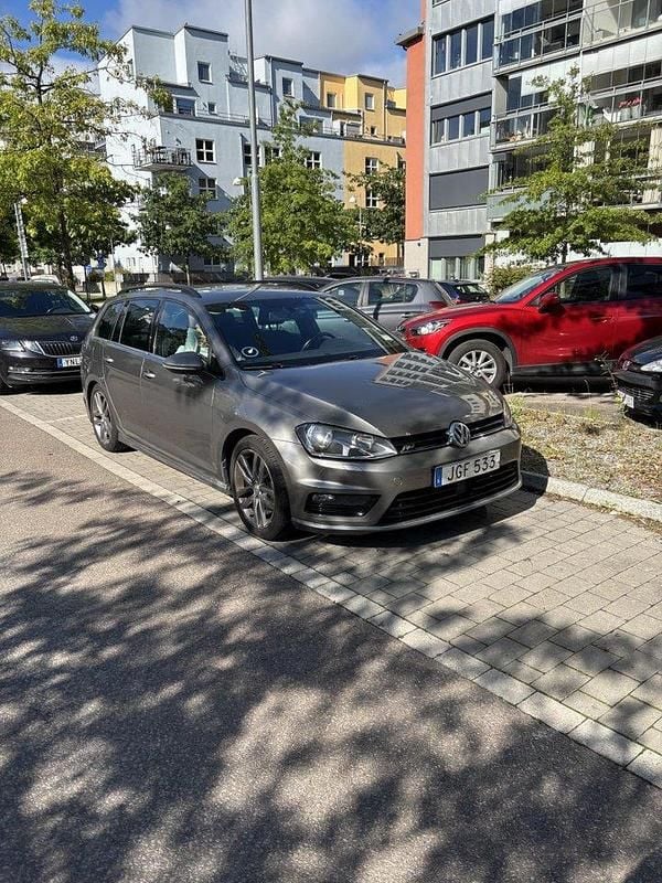 Grå Begagnad 2016 VW Golf VII GT Kombi | 105 000 kr (Superpris) - Bild 1/4