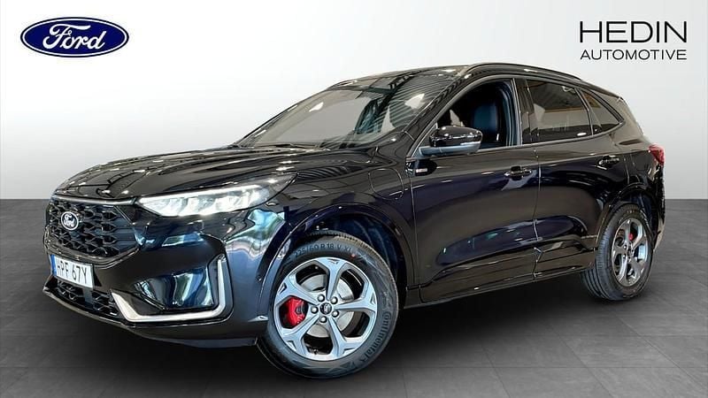 Svart (black) Ny 2025 Ford Kuga Business Edition SUV | 429 900 kr (Marknadspris) - Bild 1/4