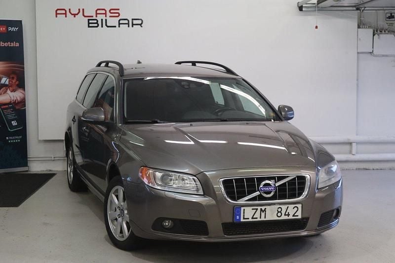 Grå Begagnad 2012 Volvo V70 Momentum Kombi | 79 900 kr (Bra pris) - Bild 1/4