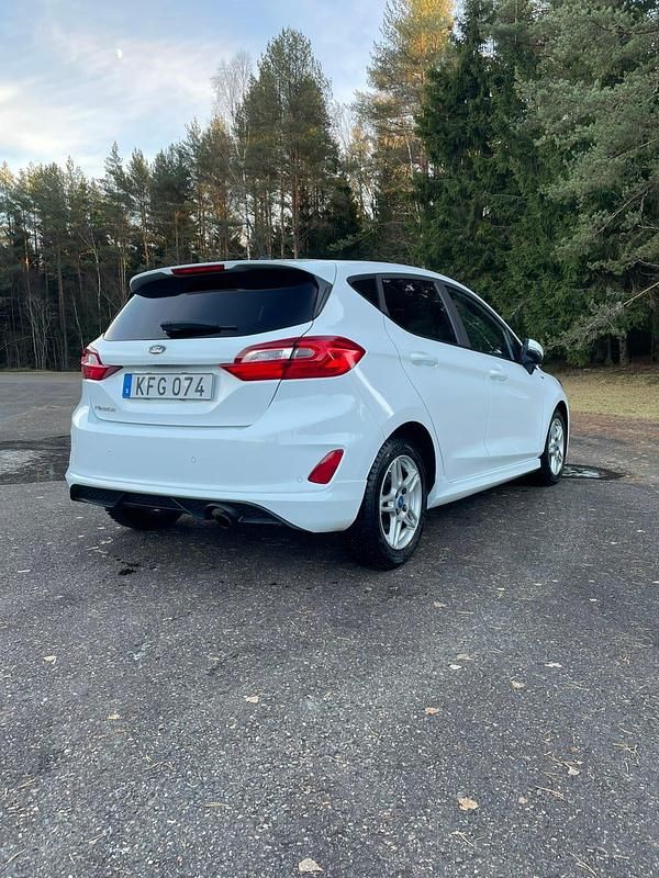 Begagnad Ford Fiesta ST-Line 100 HK (73 kW) 2018 Halvkombi