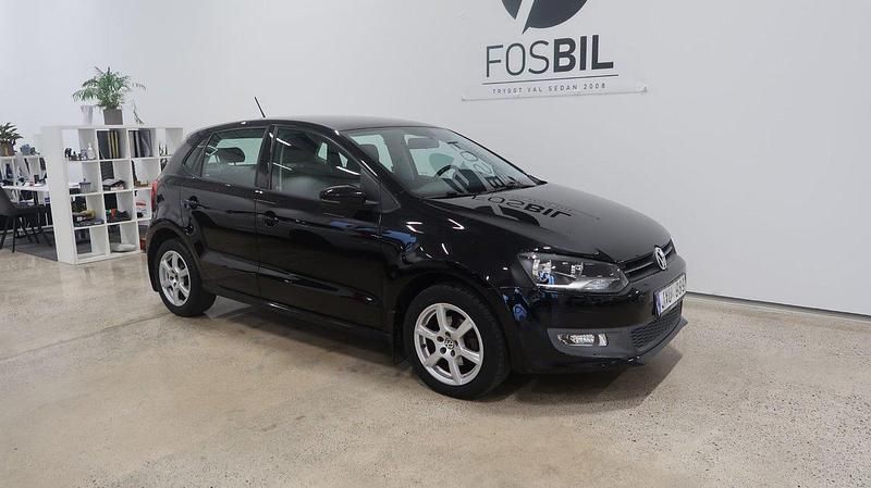 Svart Begagnad 2009 VW Polo Halvkombi | 49 900 kr (Marknadspris) - Bild 1/3