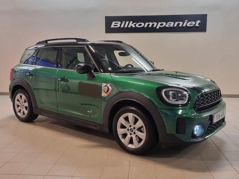 Grön Begagnad 2022 Mini Cooper Countryman SUV | 309 900 kr (Marknadspris) - Bild 1/4