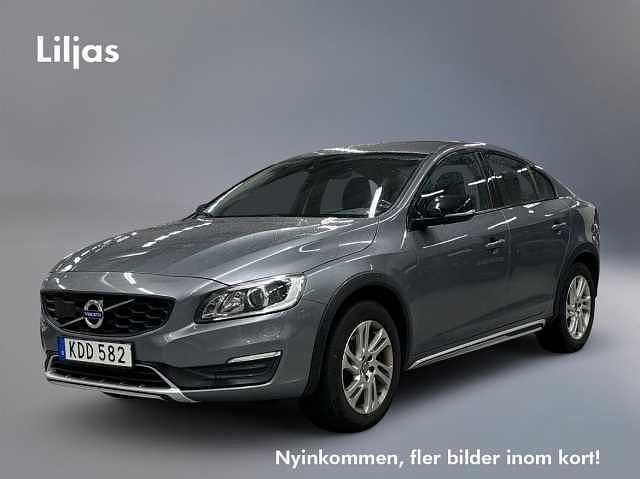 Grå Begagnad 2016 Volvo S60 CC Business Edition Sedan | 209 000 kr - Bild 1/4