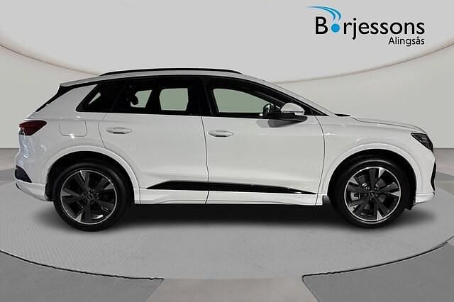 Begagnad Audi Q4 e-tron S-Line 210 kW (286 HK) 2025 Glaciärvit metallic SUV
