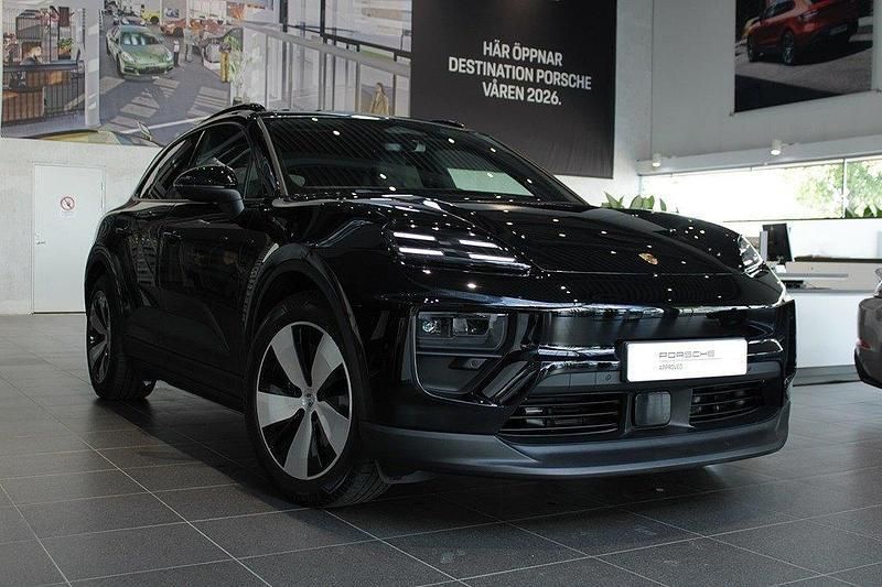 Svart Begagnad 2024 Porsche Macan SUV | 925 000 kr - Bild 1/4