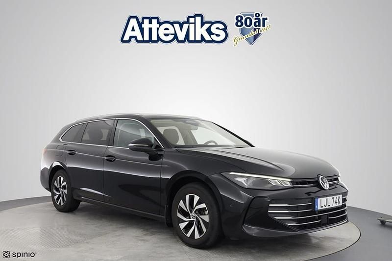 Svart Begagnad 2024 VW Passat Business Kombi | 344 900 kr (Lite dyr) - Bild 1/4