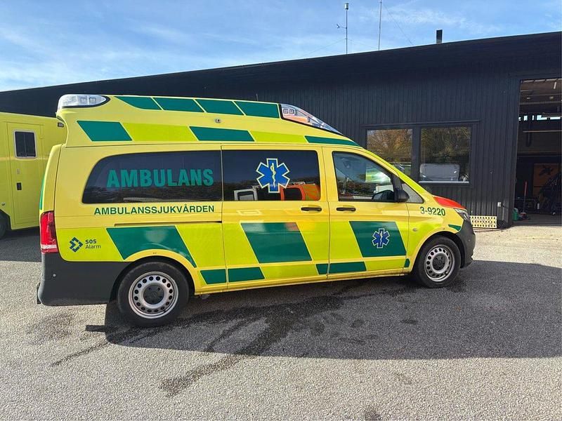 Begagnad 2018 Mercedes Vito Minibuss | 219 000 kr (Marknadspris) - Bild 1/3