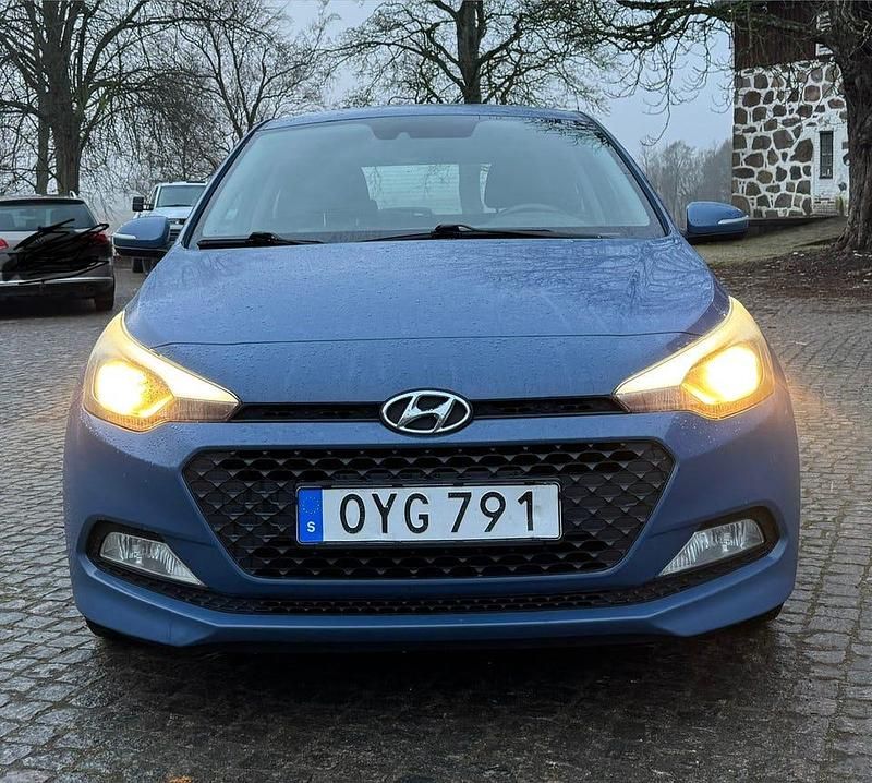 Begagnad Hyundai i20 84 HK (61 kW) 2016