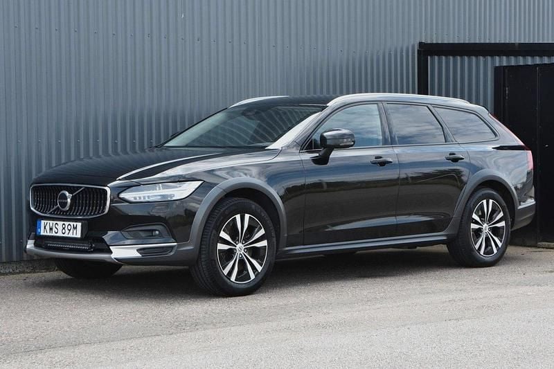 Svart Begagnad 2020 Volvo V90 CC Kombi | 239 900 kr (Lite dyr) - Bild 1/4