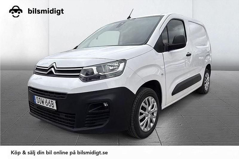 Vit Begagnad 2023 Citroën Berlingo Minibuss | 149 900 kr - Bild 1/3