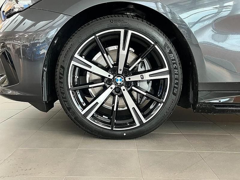 Ny BMW i5 Comfort Edition 250 kW (340 HK) 2026 Grå Kombi