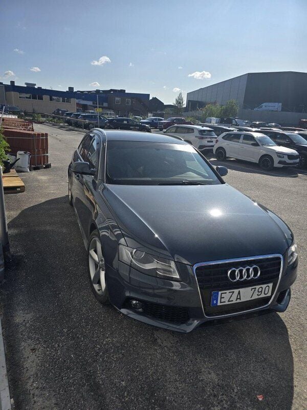 Grå Begagnad 2010 Audi A4 S-Line Kombi | 99 000 kr (Marknadspris) - Bild 1/4