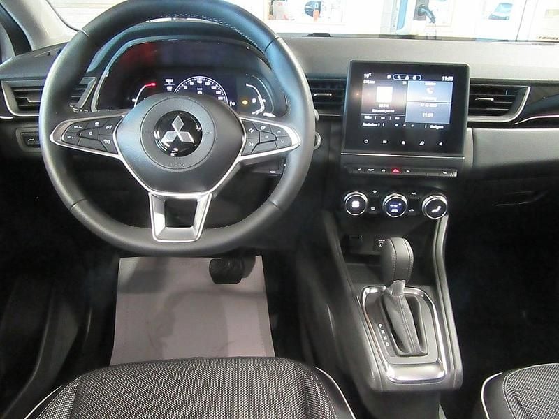 Begagnad Mitsubishi ASX Intense 158 HK (116 kW) 2023 Vit SUV