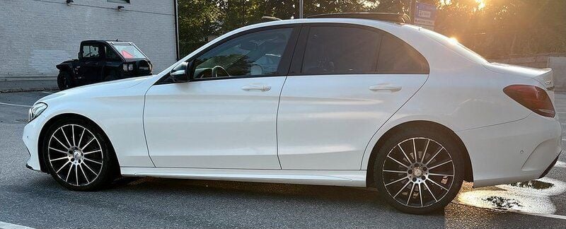 Begagnad Mercedes C250 AMG 204 HK (150 kW) 2015 Vit Sedan