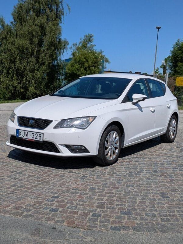 Vit Begagnad 2014 Seat Leon Style Halvkombi | 85 000 kr (Bra pris) - Bild 1/4