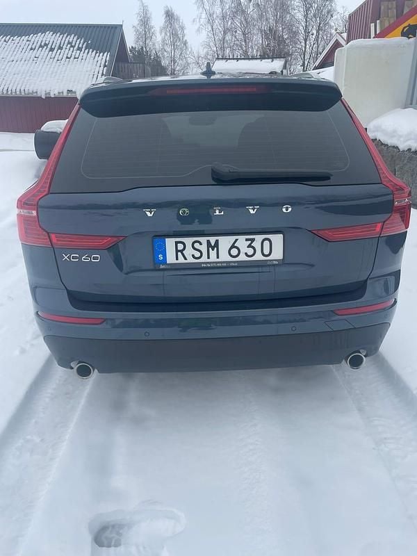 Begagnad Volvo XC60 190 HK (139 kW) 2018 Mörkblå SUV