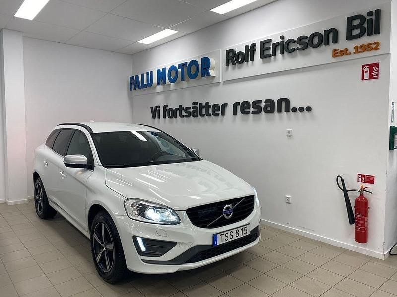 Vit Begagnad 2017 Volvo XC60 R-Design SUV | 249 500 kr (Marknadspris) - Bild 1/4