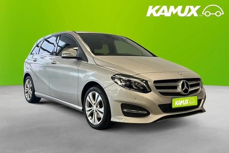 Silver Begagnad 2017 Mercedes B180 Minibuss | 173 800 kr (Marknadspris) - Bild 1/4