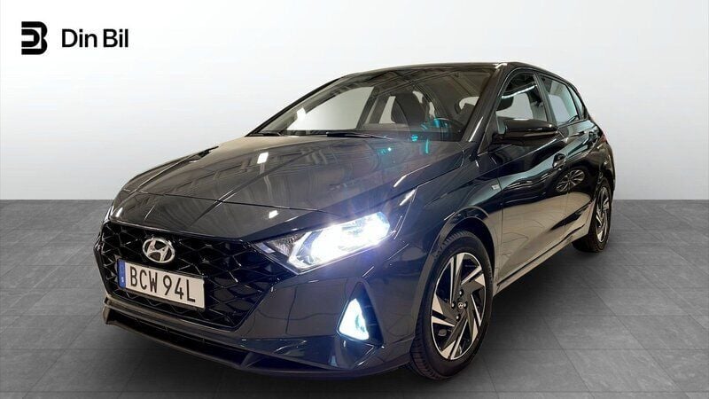Grå Begagnad 2021 Hyundai i20 Sportkupé | 189 900 kr (Marknadspris) - Bild 1/4