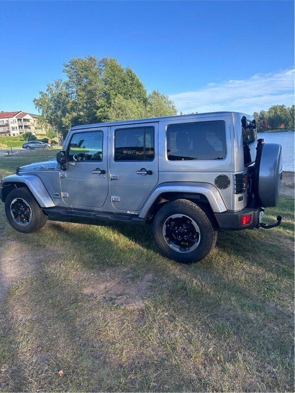 Grå Begagnad 2014 Jeep Wrangler SUV | 275 000 kr - Bild 1/4