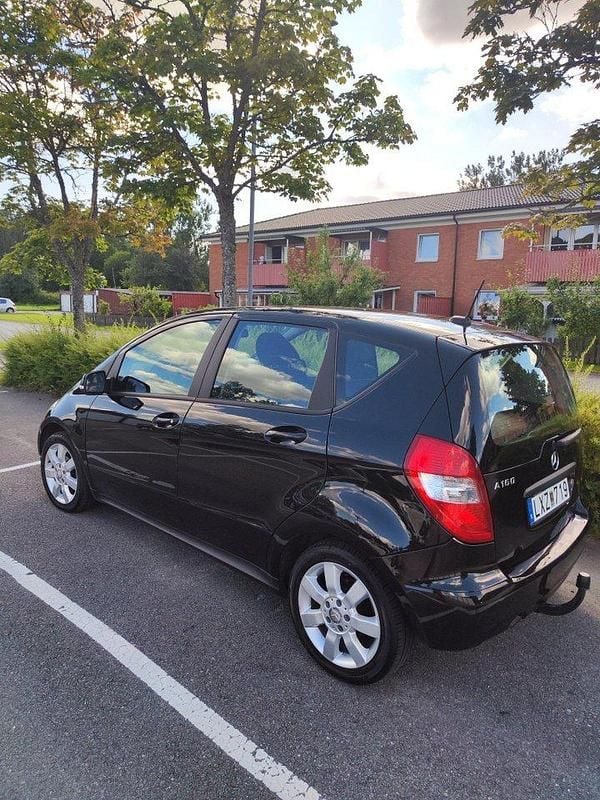 Svart Begagnad 2012 Mercedes A160 Classic Halvkombi | 80 000 kr (Superpris) - Bild 1/4