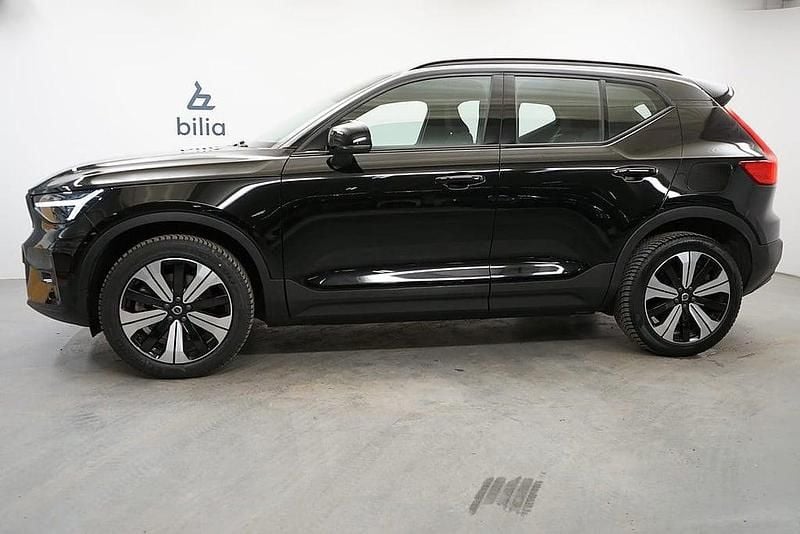 Begagnad Volvo XC40 Ultimate 185 kW (252 HK) 2022 Svart SUV