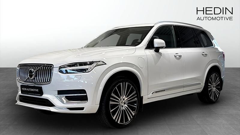 Vit (white) Begagnad 2020 Volvo XC90 Inscription SUV | 574 900 kr (Marknadspris) - Bild 1/4