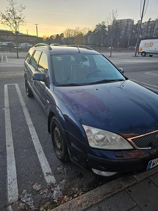 Begagnad Ford Mondeo 170 HK (125 kW) 2005 Kombi
