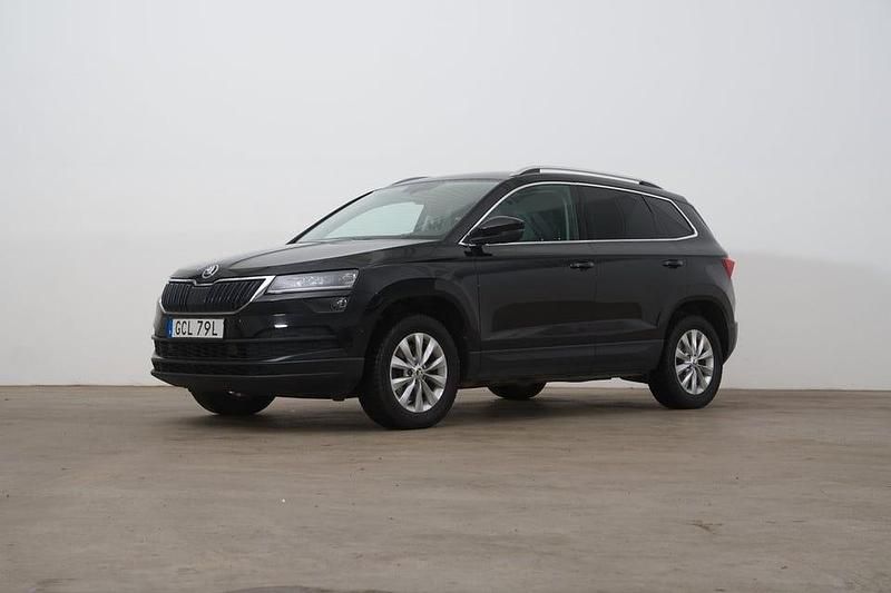 Svart Begagnad 2021 Skoda Karoq SUV | 279 000 kr (Lite dyr) - Bild 1/4