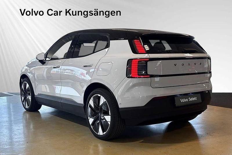 Begagnad Volvo EX30 Performance 319 kW (434 HK) 2024 Blå SUV