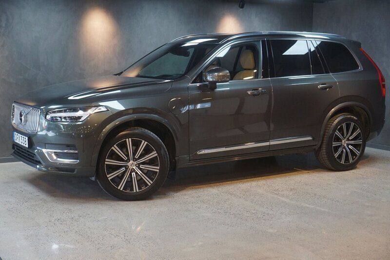 Mörkgrå (mörkgrå metallic) Begagnad 2020 Volvo XC90 Inscription SUV | 499 900 kr - Bild 1/4