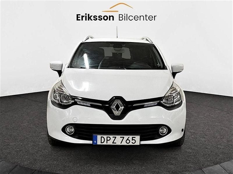 Begagnad Renault Clio GrandTour 90 HK (66 kW) 2014 Vit Kombi