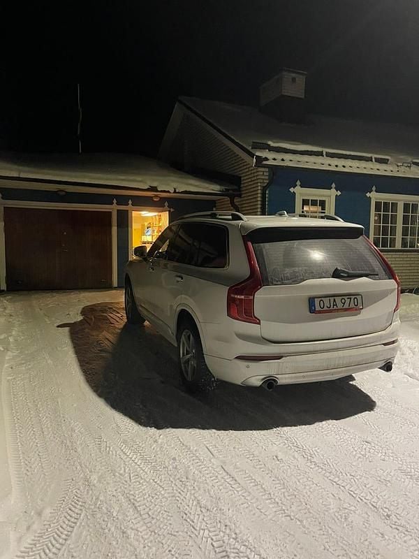 Begagnad Volvo XC90 235 HK (172 kW) 2019 Vit SUV