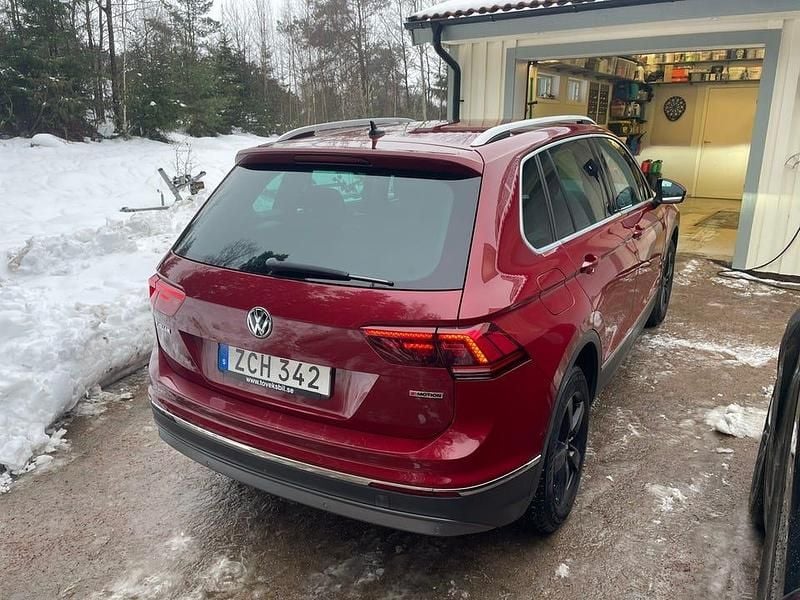 Begagnad VW Tiguan GT 190 HK (139 kW) 2018 Ruby red metallic SUV