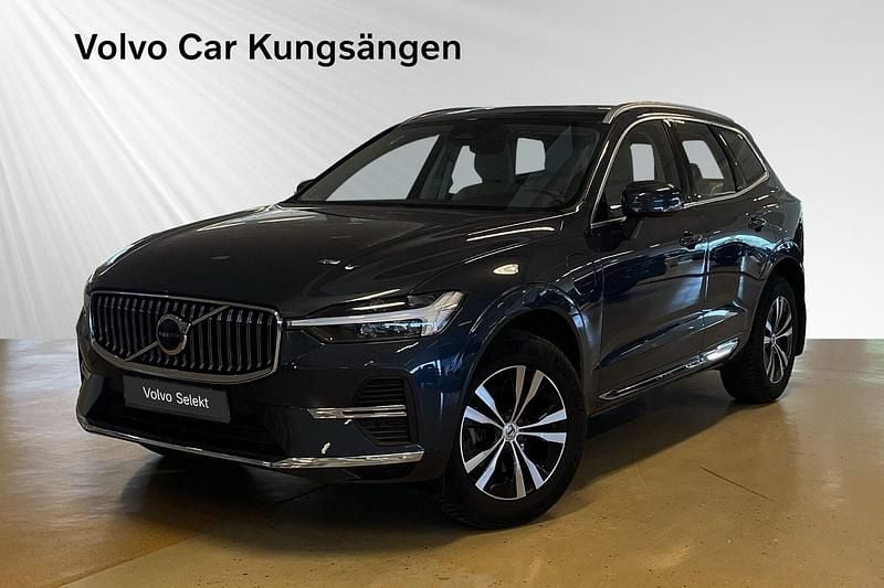 Blå Begagnad 2023 Volvo XC60 Core SUV | 449 900 kr (Superpris) - Bild 1/3