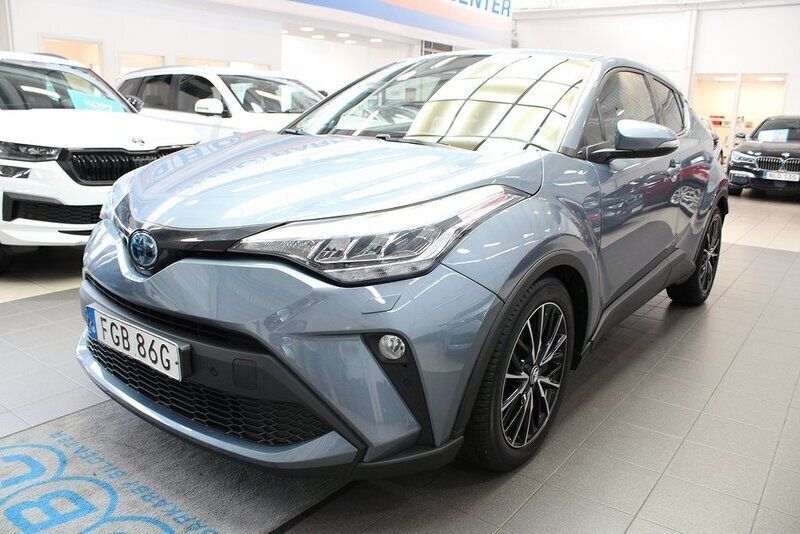 Grå Begagnad 2021 Toyota C-HR Edition SUV | 224 900 kr (Marknadspris) - Bild 1/4