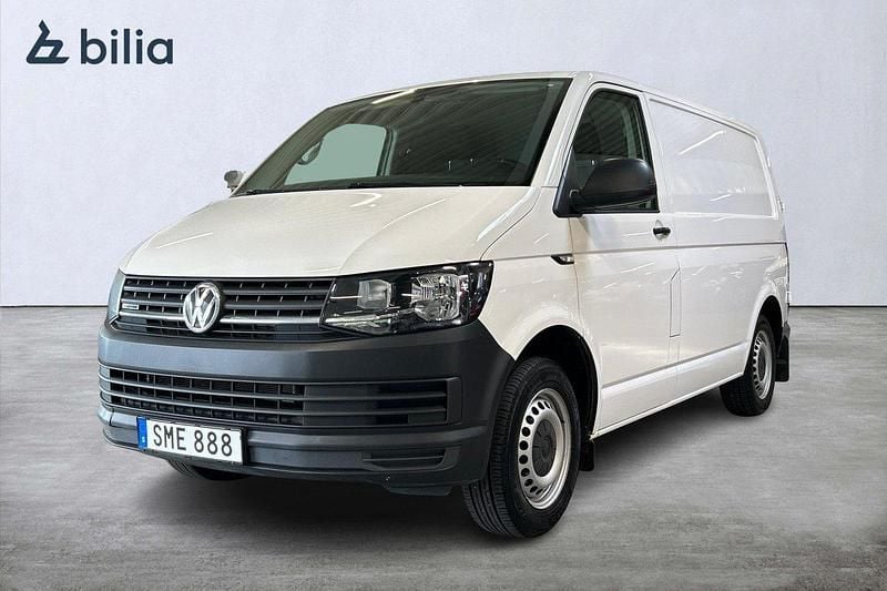 Vit Begagnad 2016 VW T6 Van | 149 900 kr (Superpris) - Bild 1/3