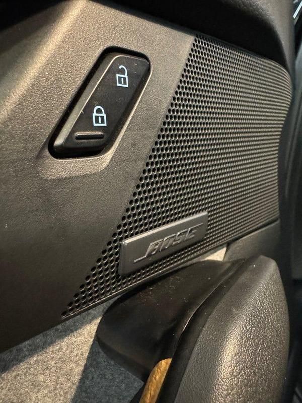 Begagnad Mazda MX30 Makoto 105 kW (143 HK) 2022 Svart SUV