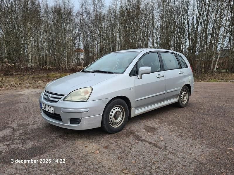 Begagnad 2004 Suzuki Liana Halvkombi | 22 500 kr (Marknadspris) - Bild 1/4